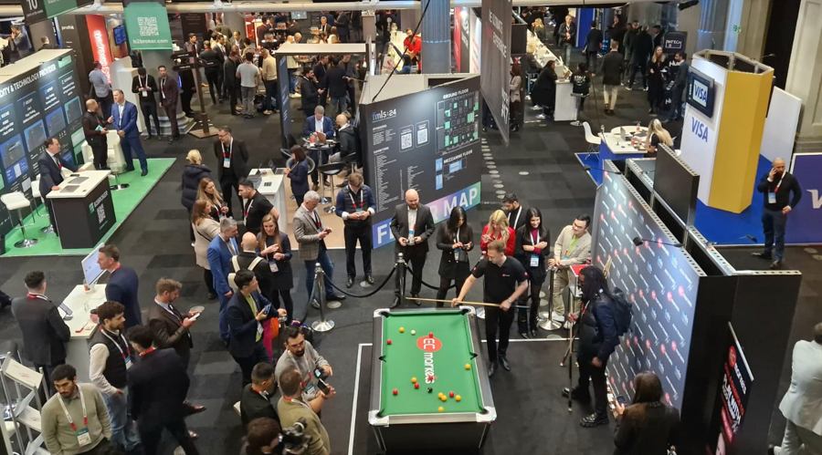 美国财政部拍卖440亿美元七年期国债,得标利率4.194%(1月28日为4.457%),投标倍数2.64(前次为2.64)。